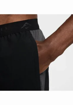 Herren Laufshort NIKE TRAIL