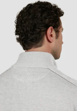 Herren Strickpullover mit Leinendetails